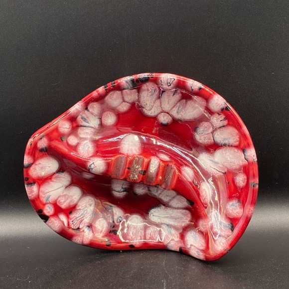 Pottery Ashtray, no maker, red with white and black spots, swirl shape,  MCM VTG - Picture 1 of 8
